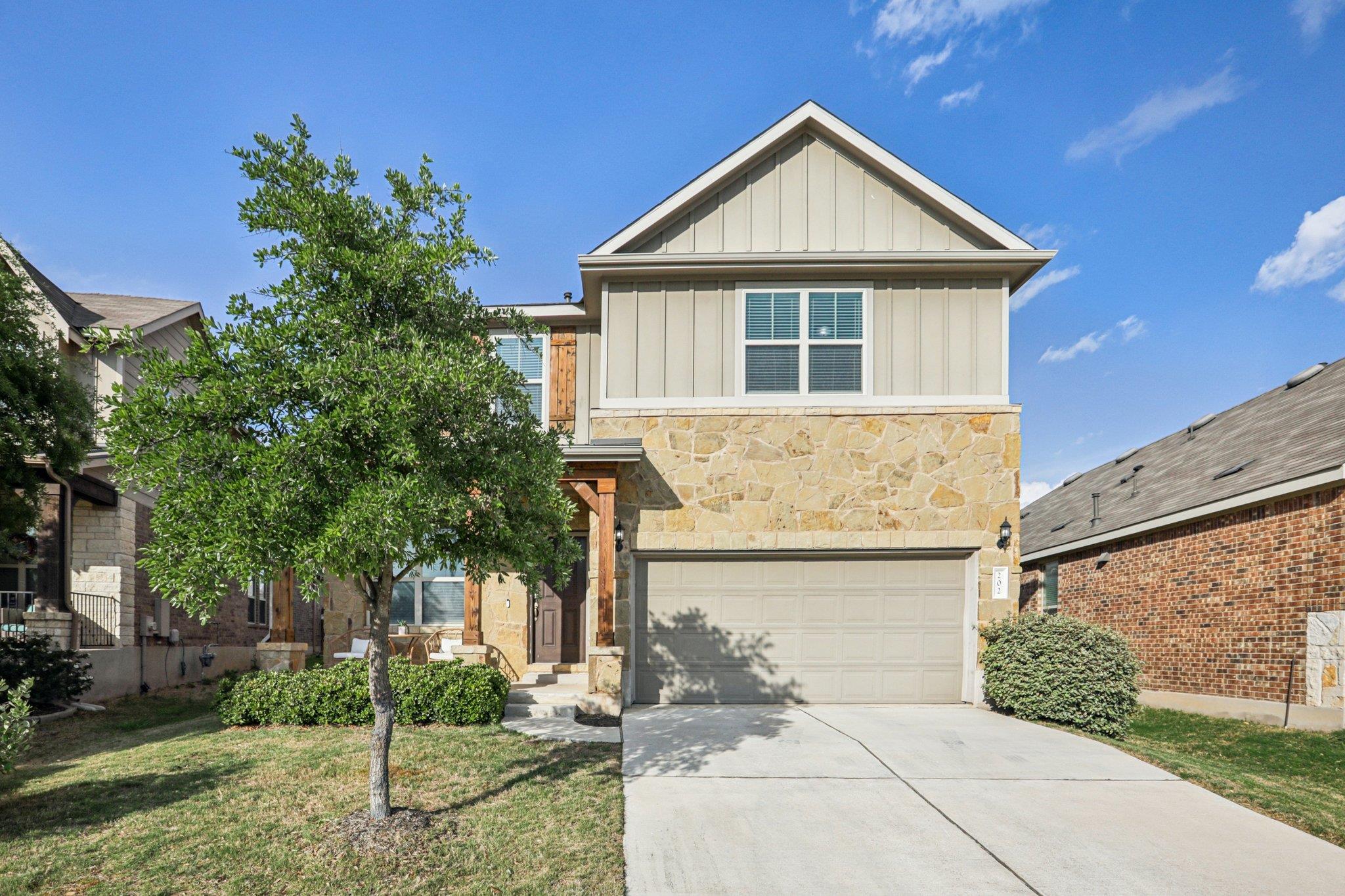 202 Quarryman Dr, Hutto, TX 78634