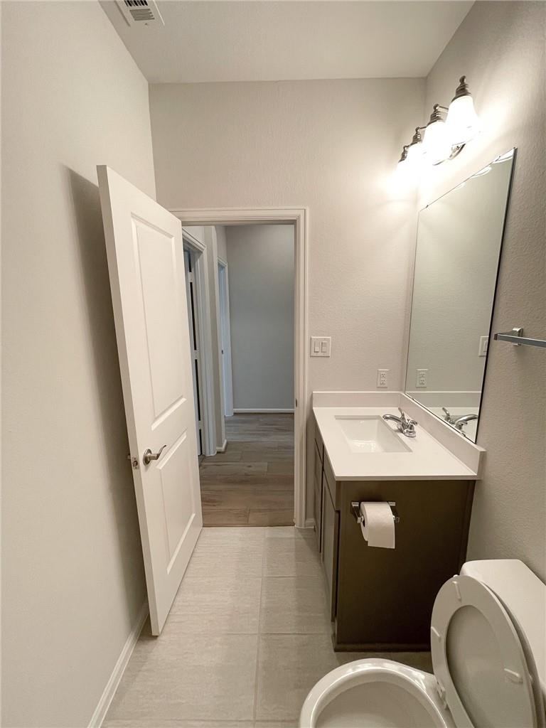 916 Azul Lagoon Dr, Leander, TX 78641