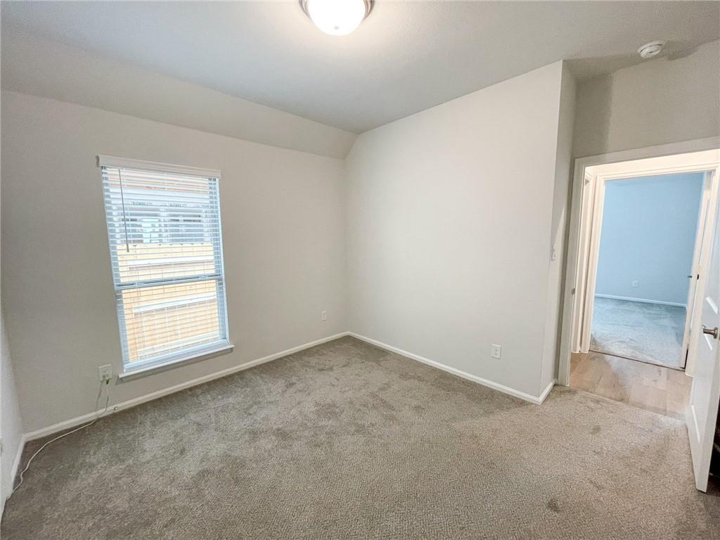 916 Azul Lagoon Dr, Leander, TX 78641