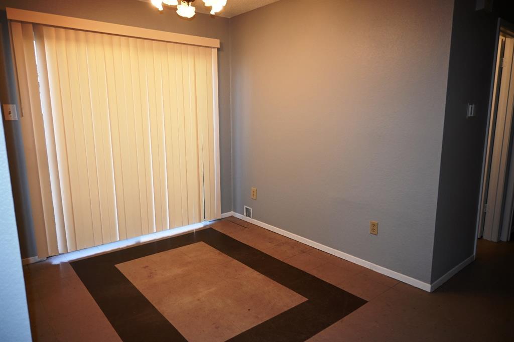 817 Lexington Rd, Elgin, TX 78621