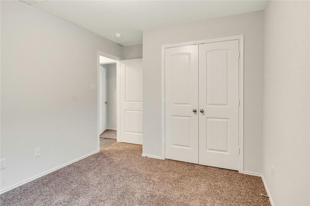 117 Nathaniel Dr, Taylor, TX 76574