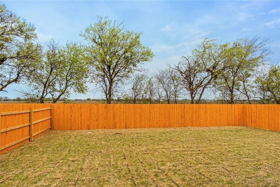 117 Nathaniel Dr, Taylor, TX 76574