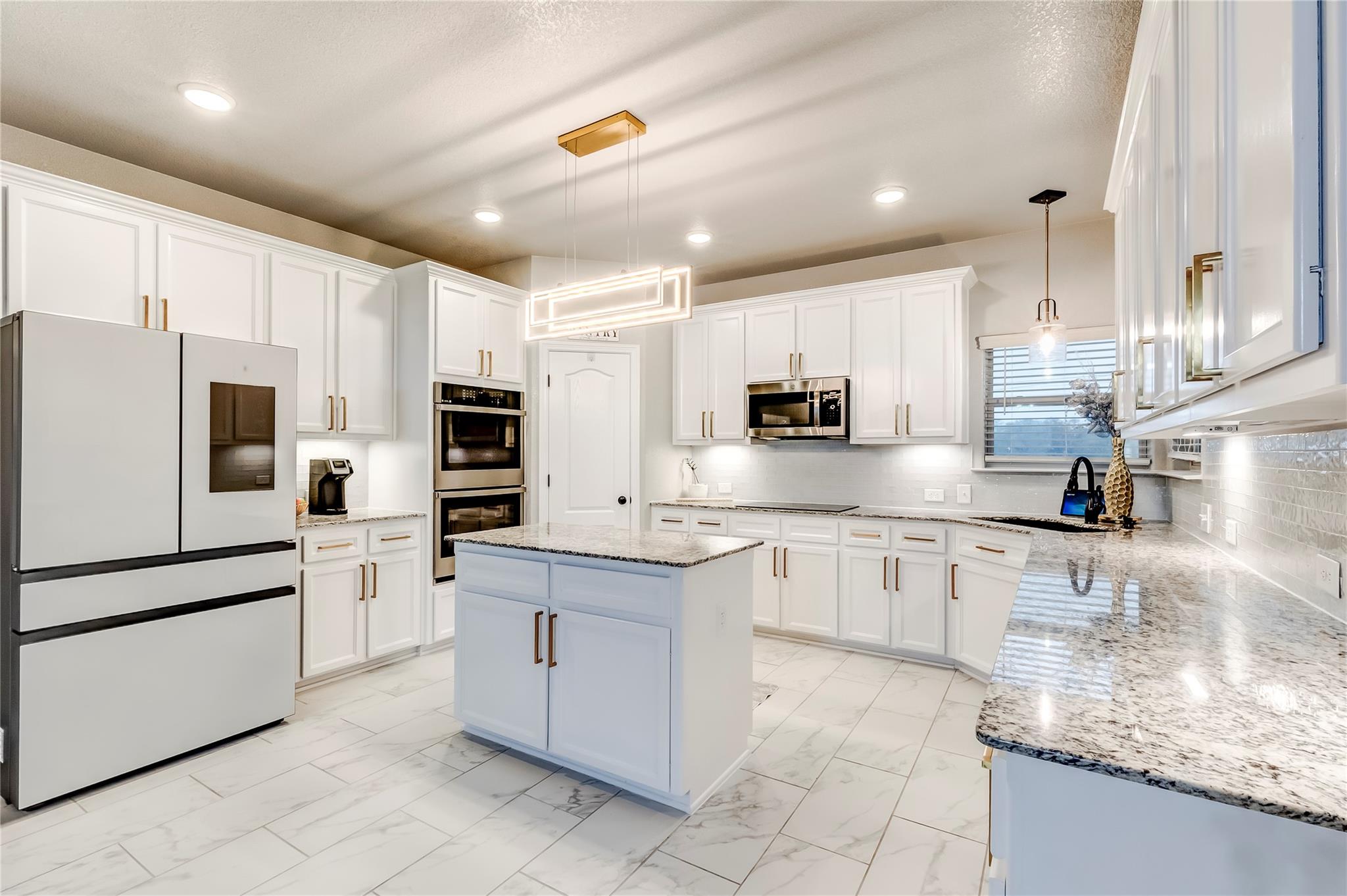 9000 Grand Oaks Ln, Killeen, TX 76542