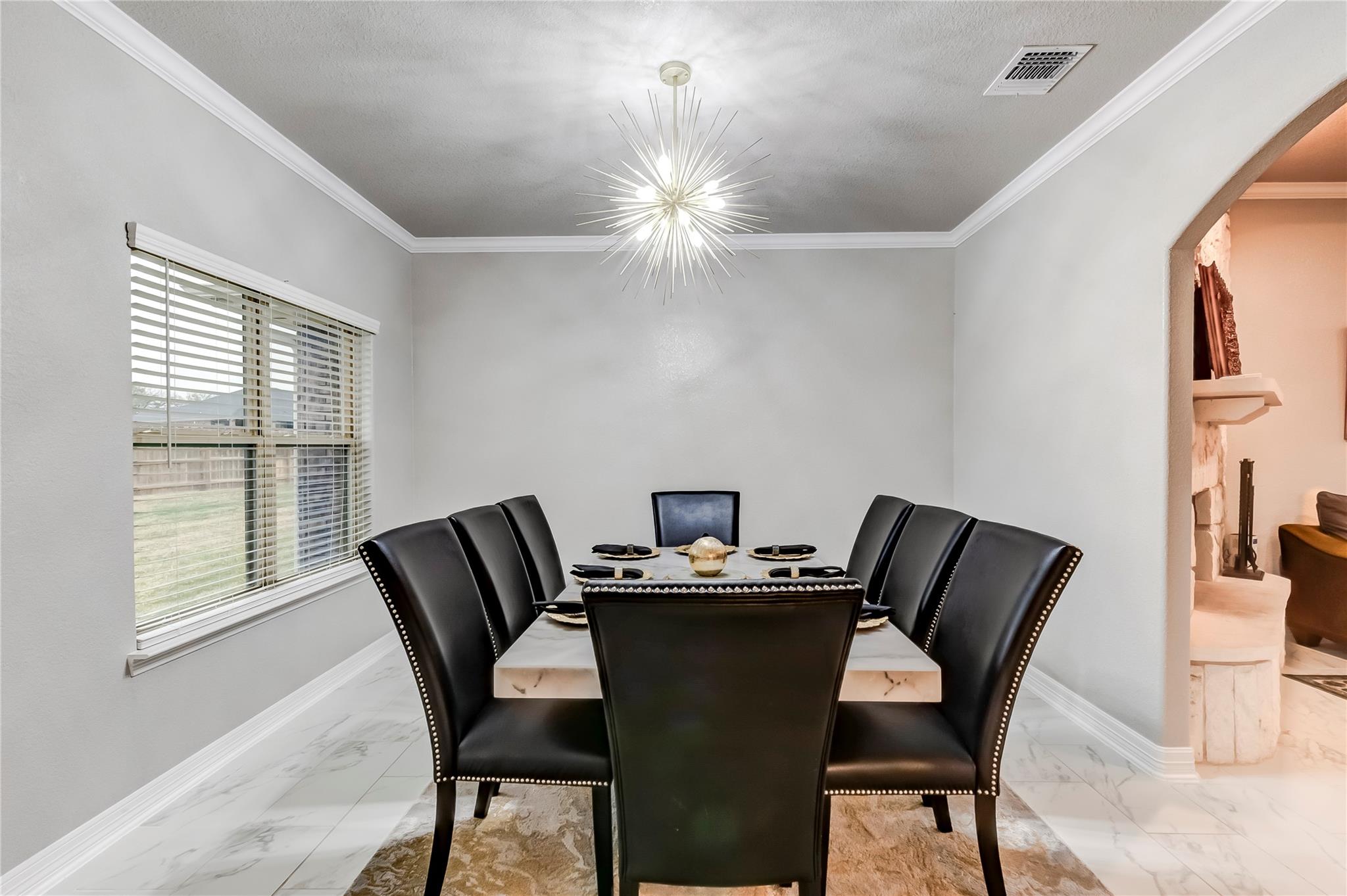 9000 Grand Oaks Ln, Killeen, TX 76542