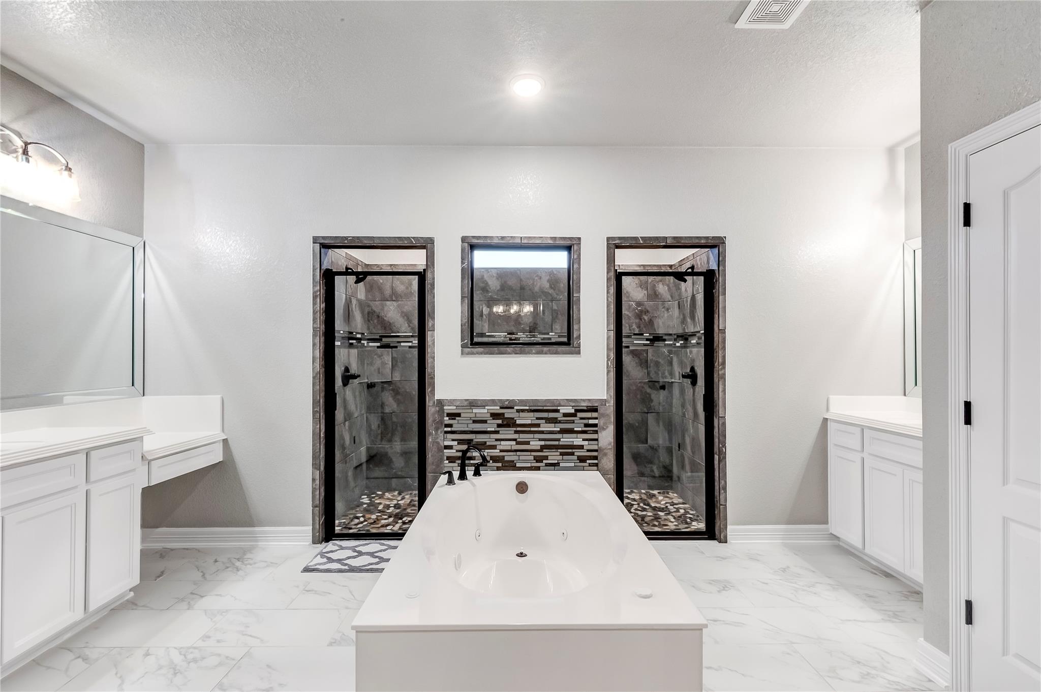 9000 Grand Oaks Ln, Killeen, TX 76542