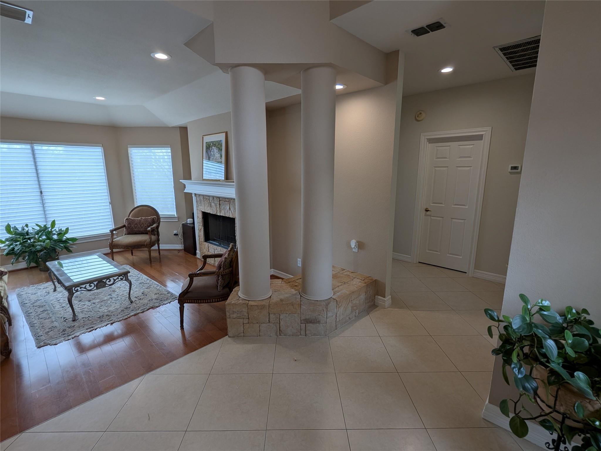 6205 Lost Horizon Dr, Austin, TX 78759