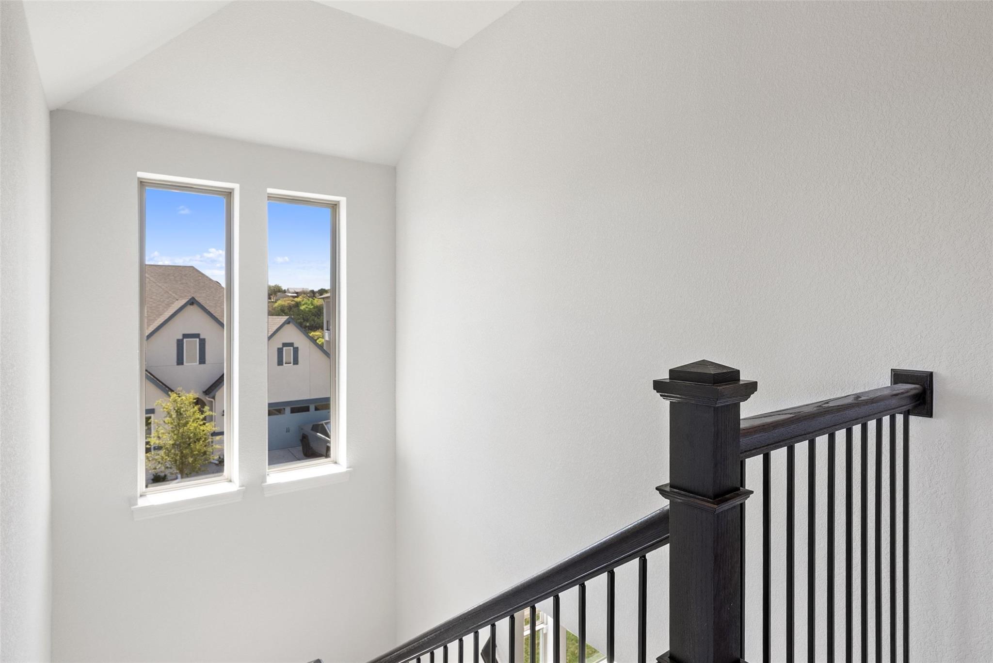 2412 Skywalk Ln # 52, Spicewood, TX 78669