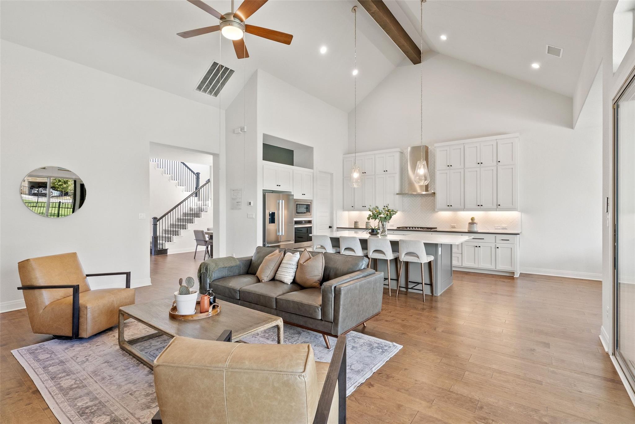 2412 Skywalk Ln # 52, Spicewood, TX 78669