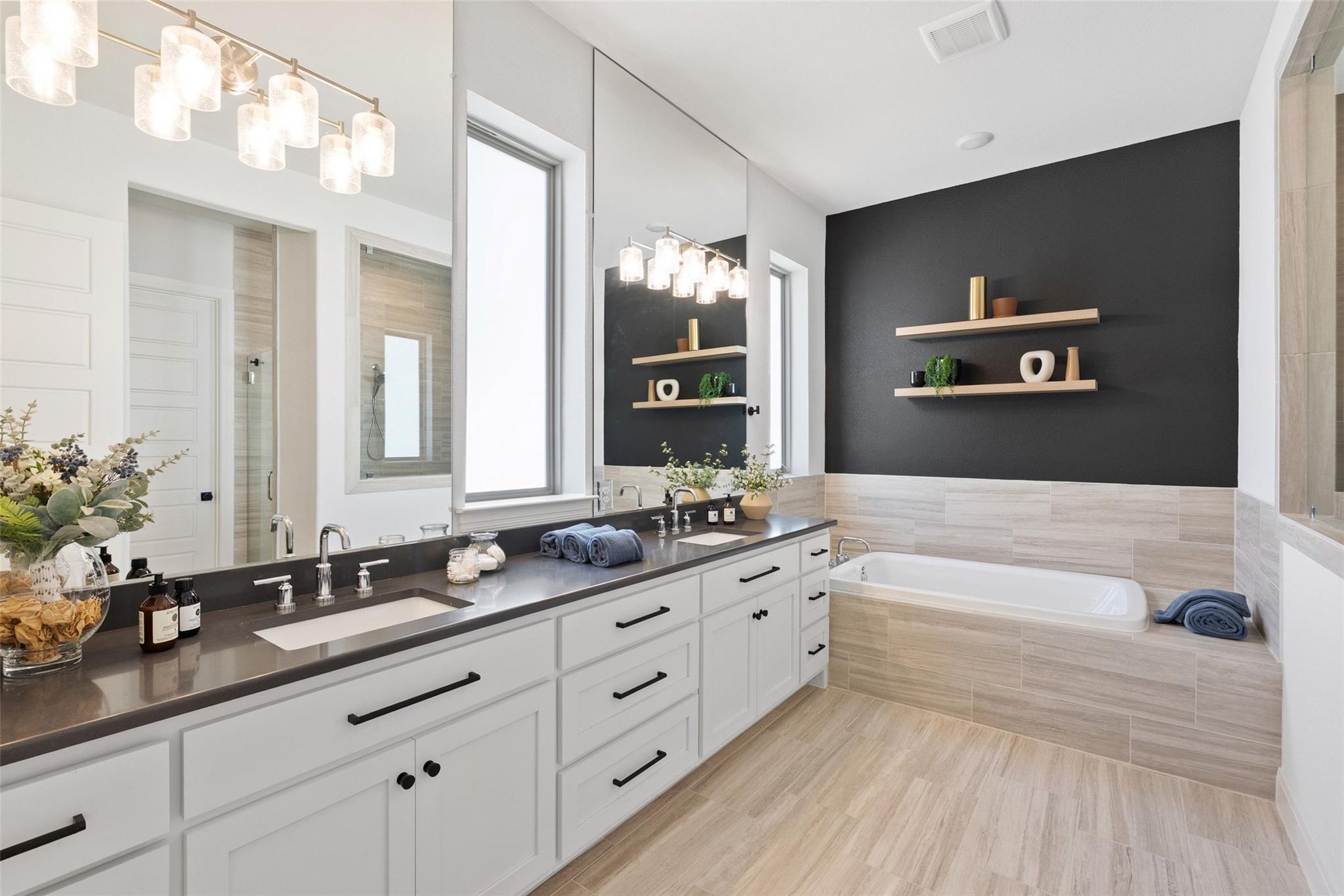 2412 Skywalk Ln # 52, Spicewood, TX 78669