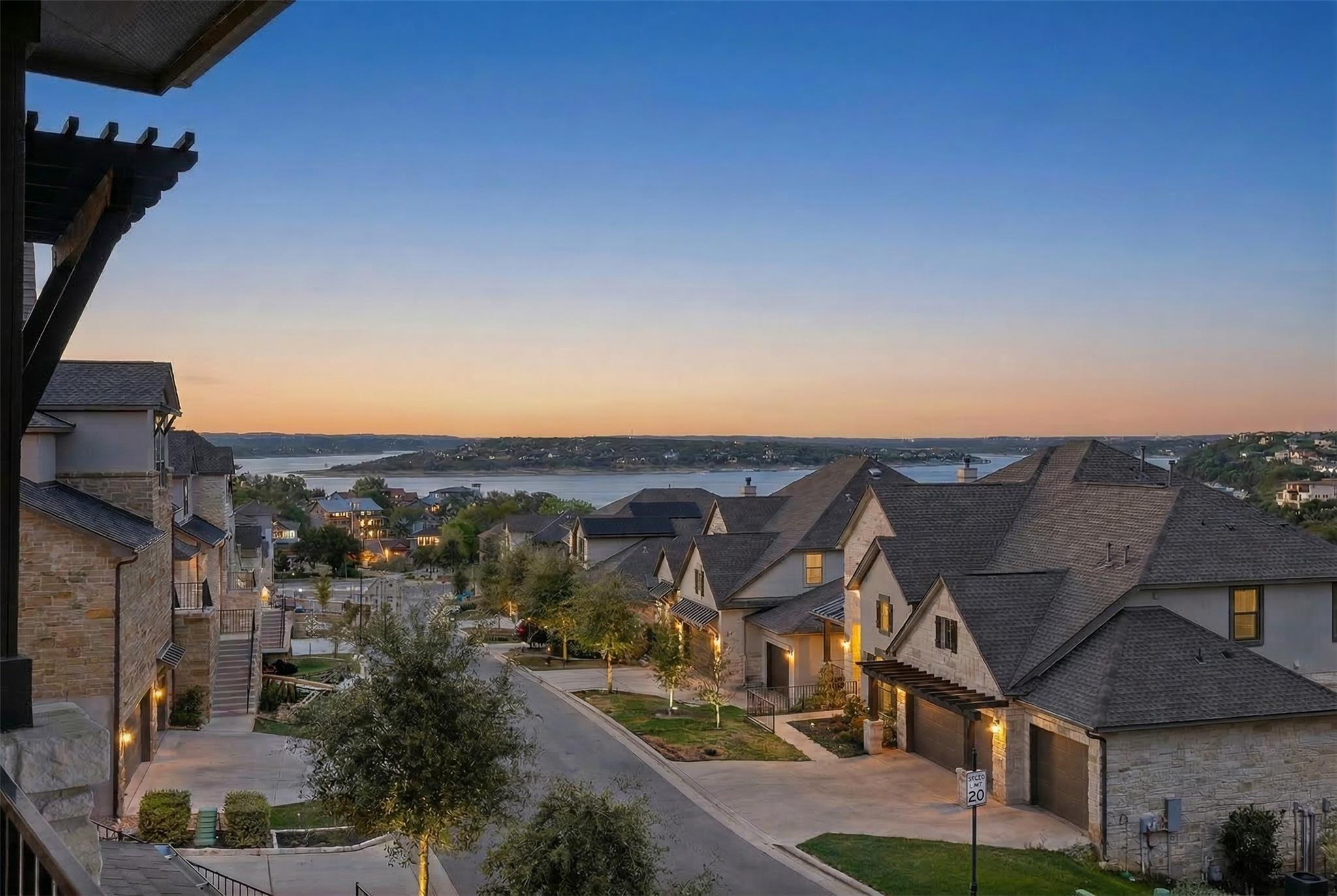 2412 Skywalk Ln # 52, Spicewood, TX 78669