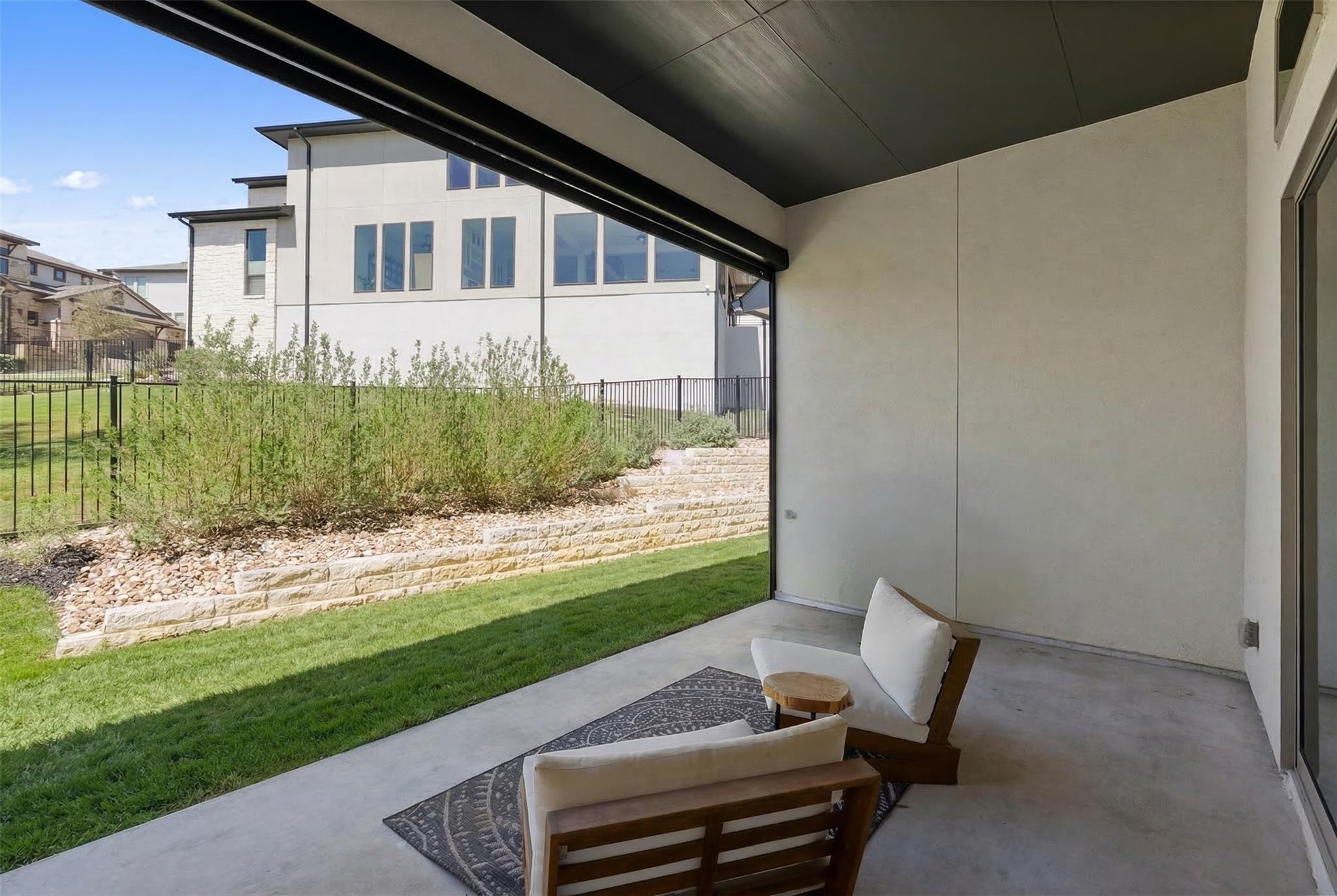 2412 Skywalk Ln # 52, Spicewood, TX 78669