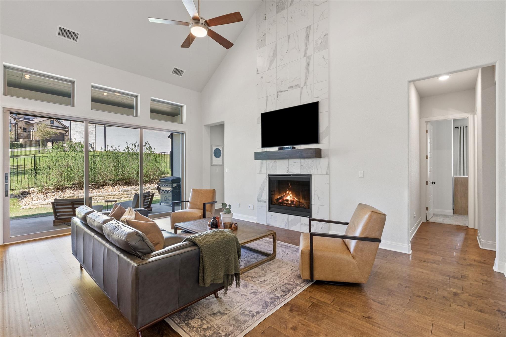 2412 Skywalk Ln # 52, Spicewood, TX 78669