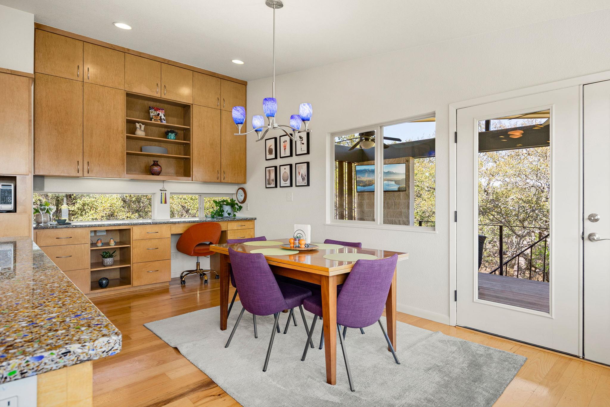 320 Rancho Encino Dr, San Marcos, TX 78666