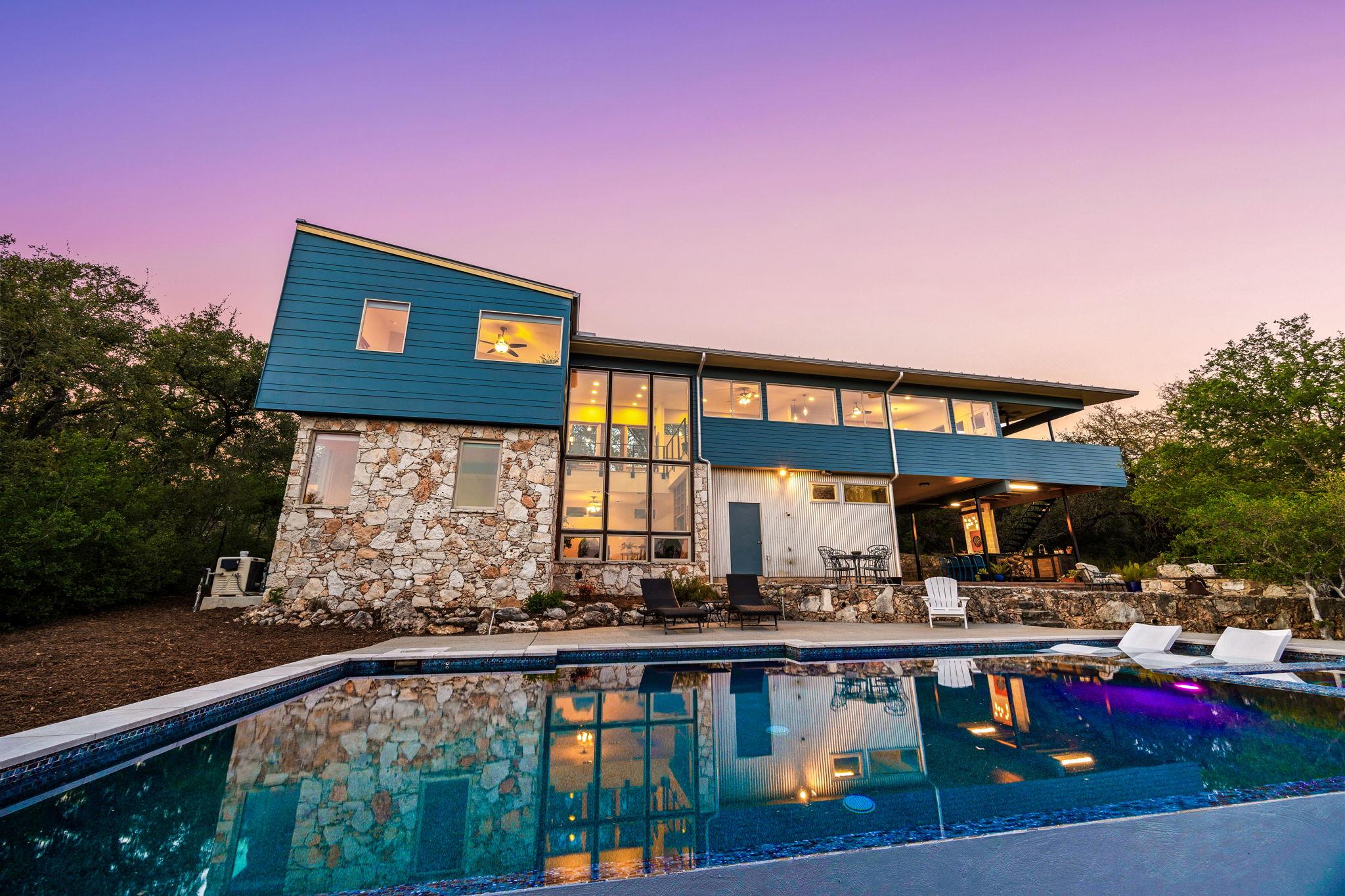 320 Rancho Encino Dr, San Marcos, TX 78666