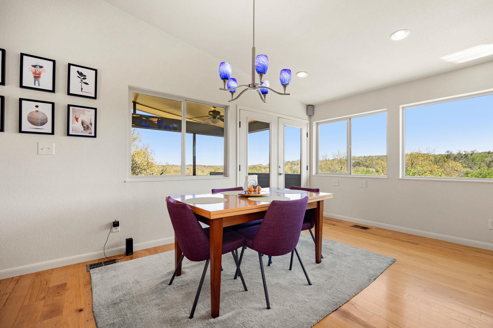 320 Rancho Encino Dr, San Marcos, TX 78666