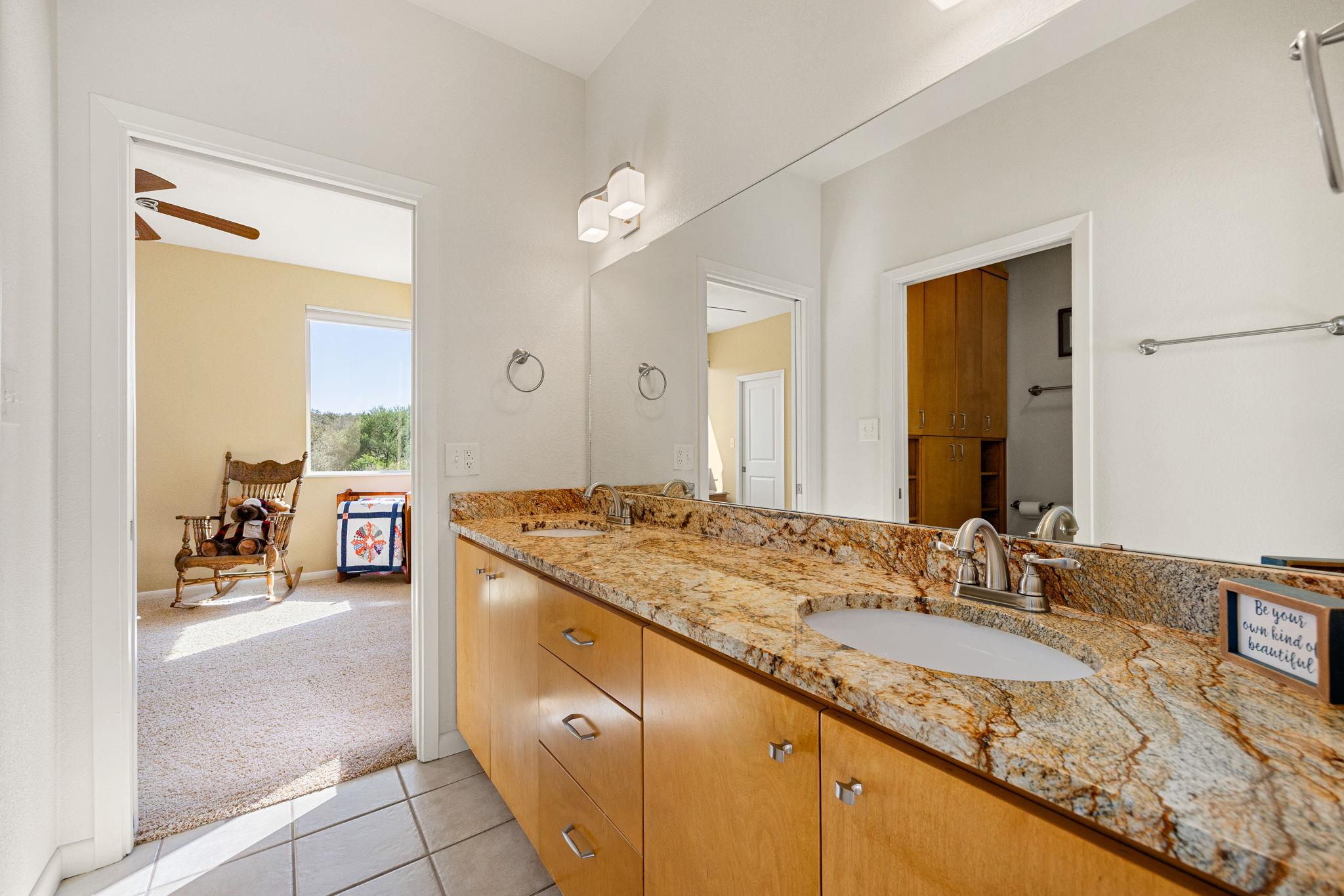 320 Rancho Encino Dr, San Marcos, TX 78666