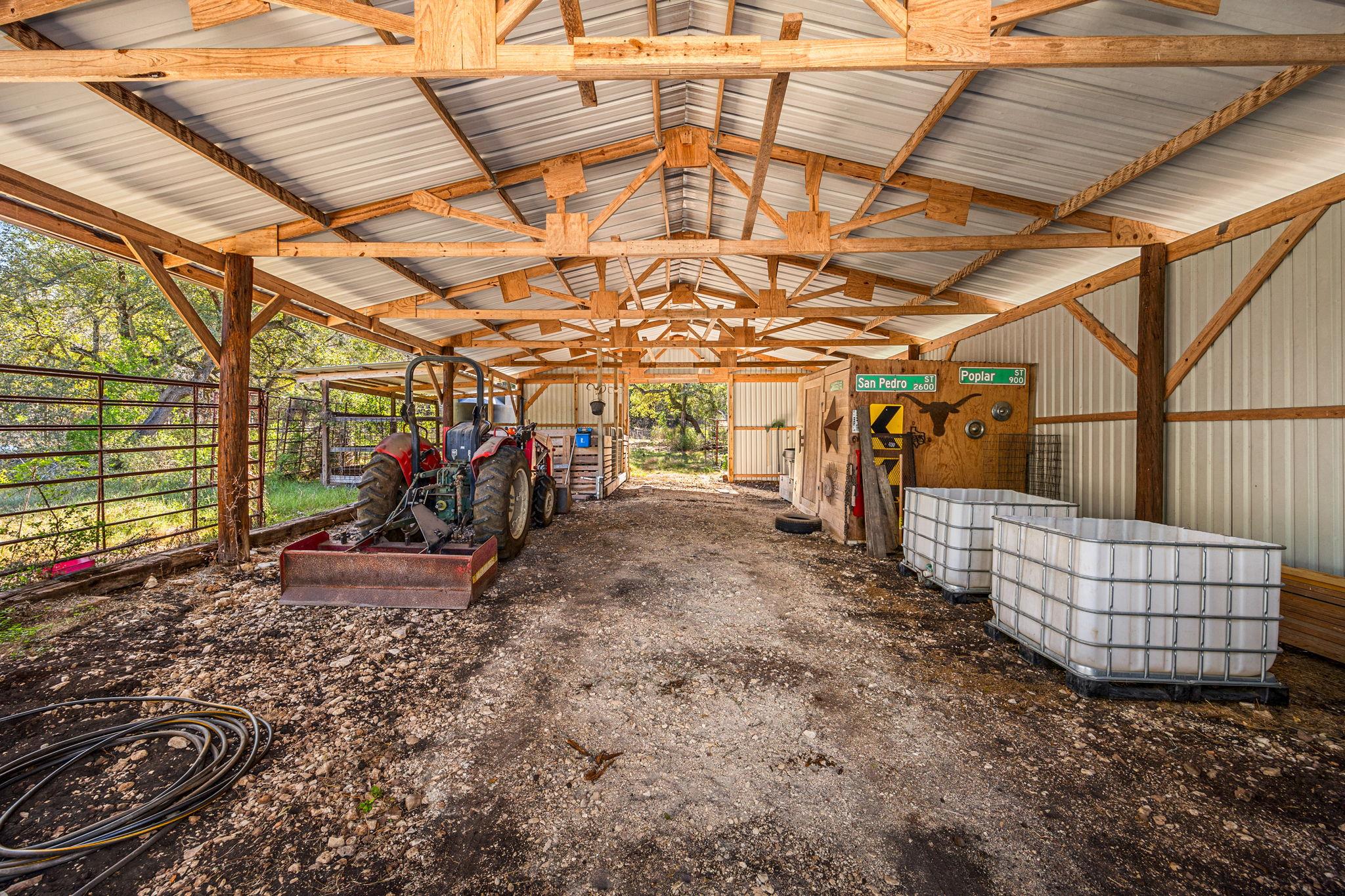 320 Rancho Encino Dr, San Marcos, TX 78666