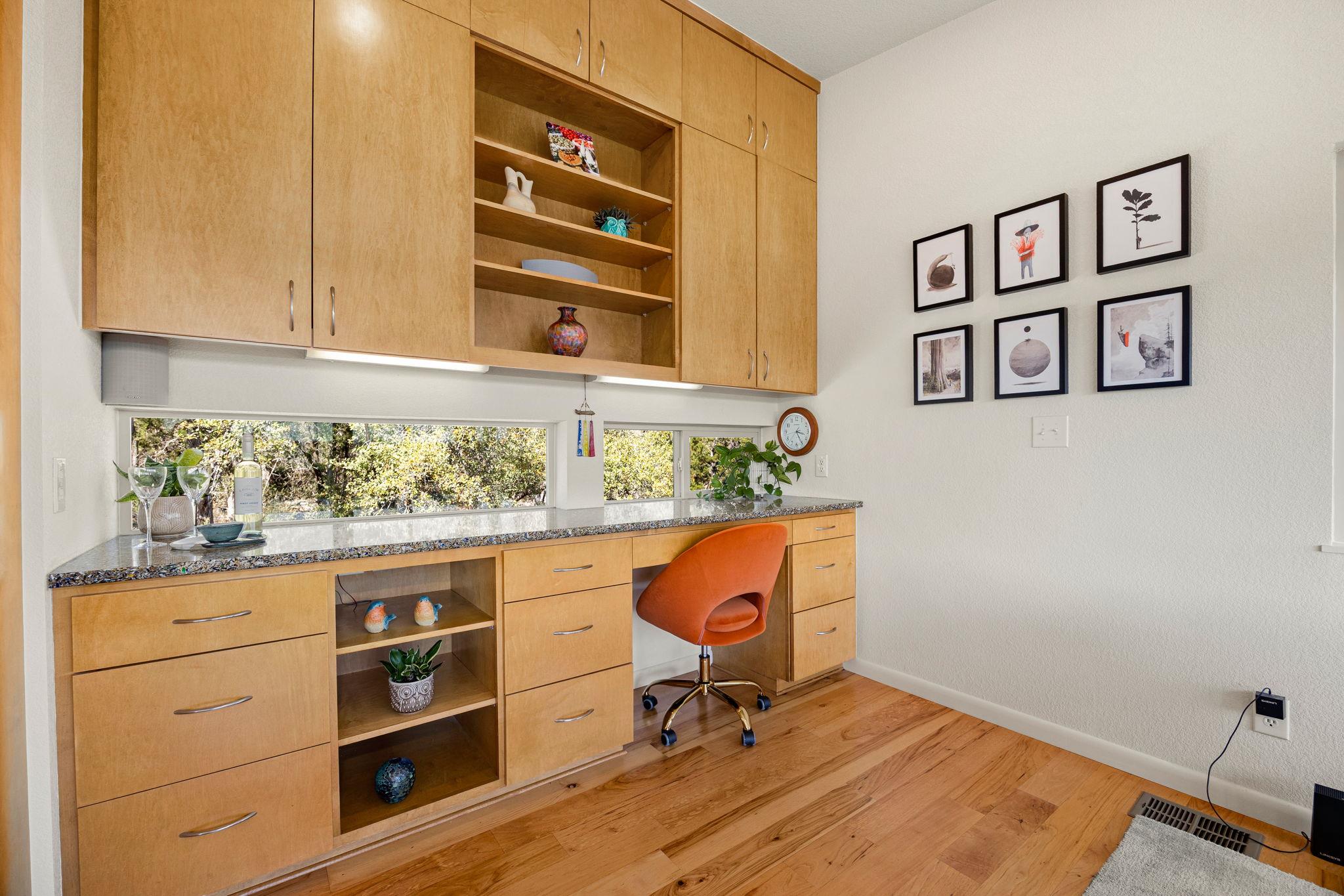 320 Rancho Encino Dr, San Marcos, TX 78666