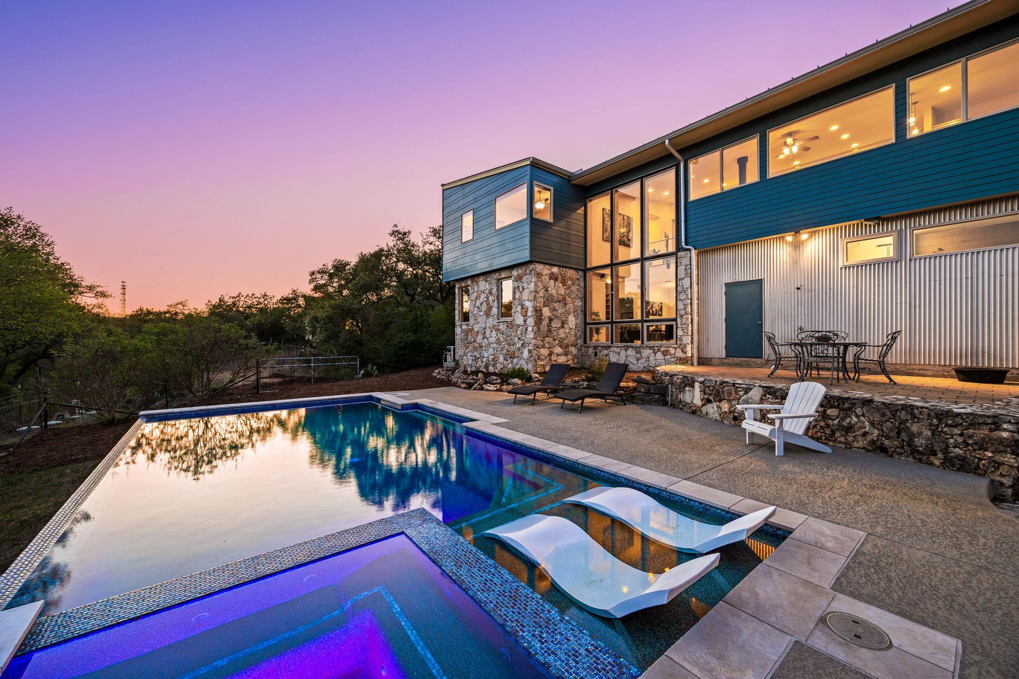 320 Rancho Encino Dr, San Marcos, TX 78666