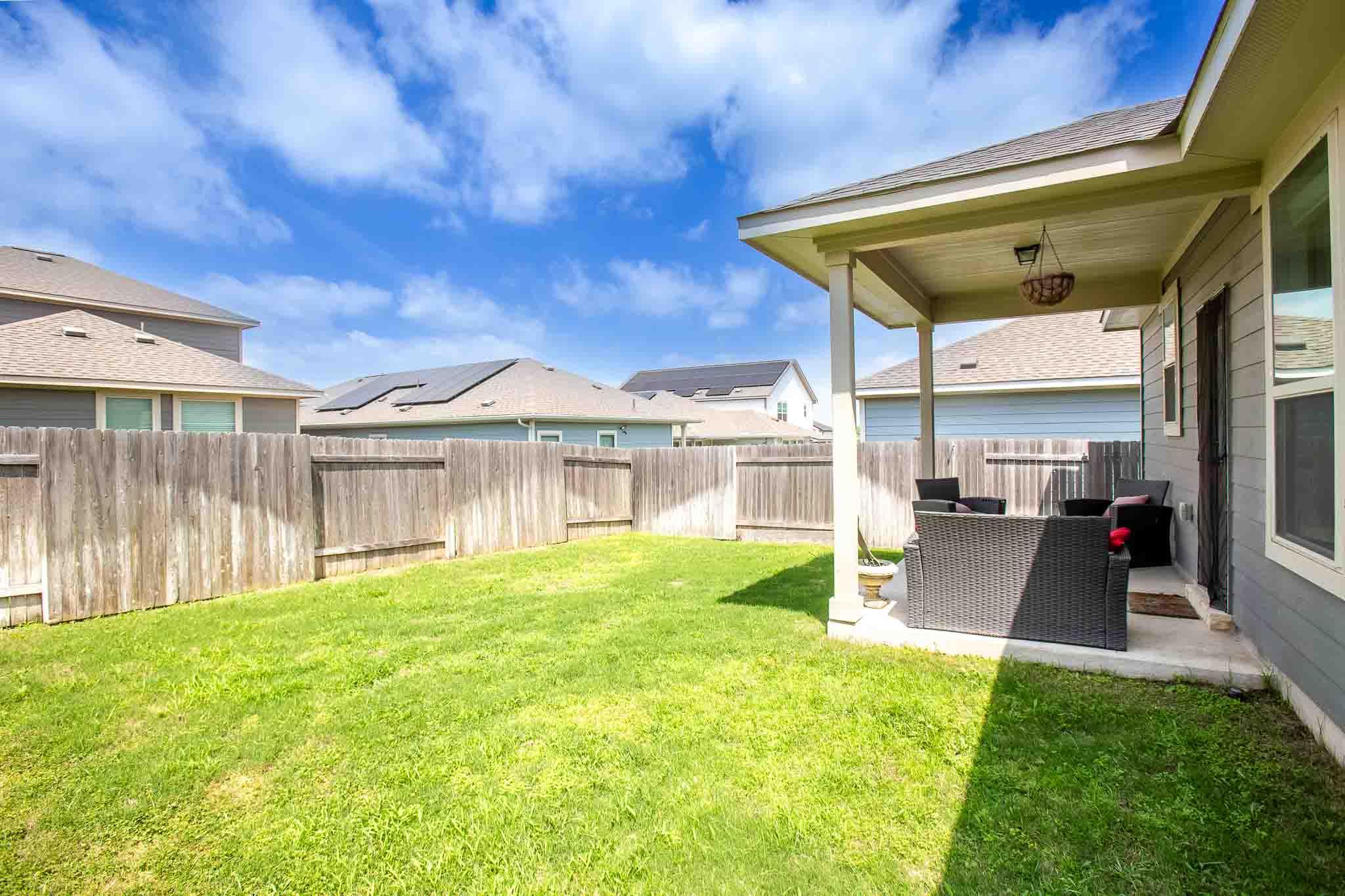 616 Barbary Coast Ln, Jarrell, TX 76537