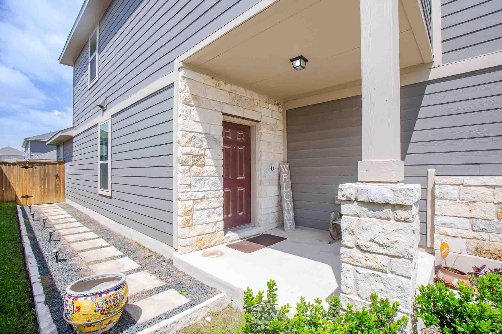 616 Barbary Coast Ln, Jarrell, TX 76537