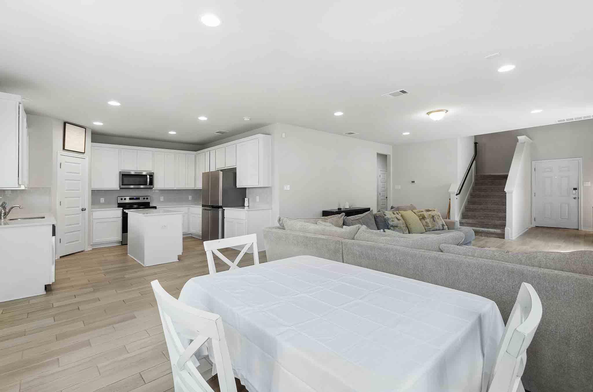 616 Barbary Coast Ln, Jarrell, TX 76537