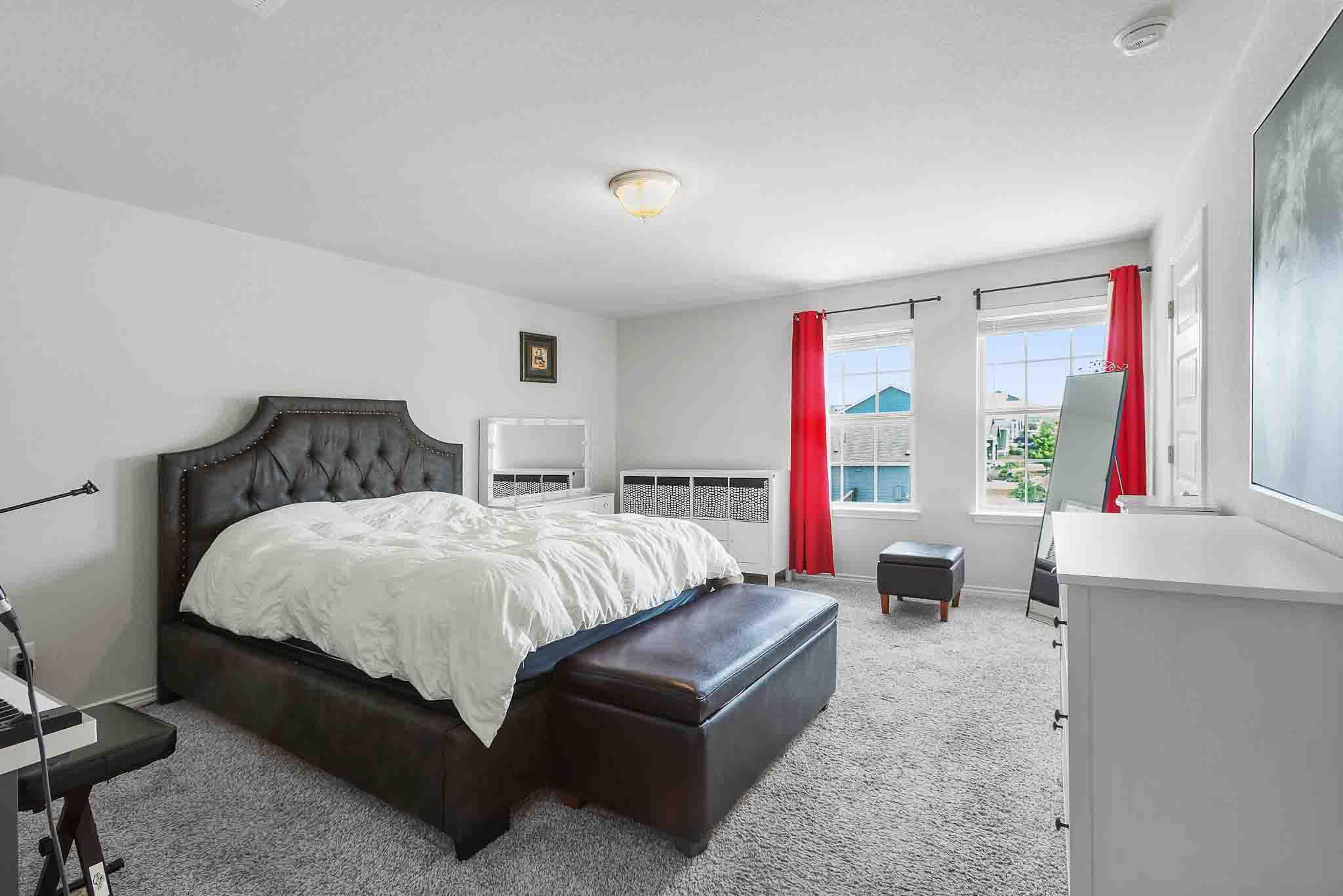 616 Barbary Coast Ln, Jarrell, TX 76537