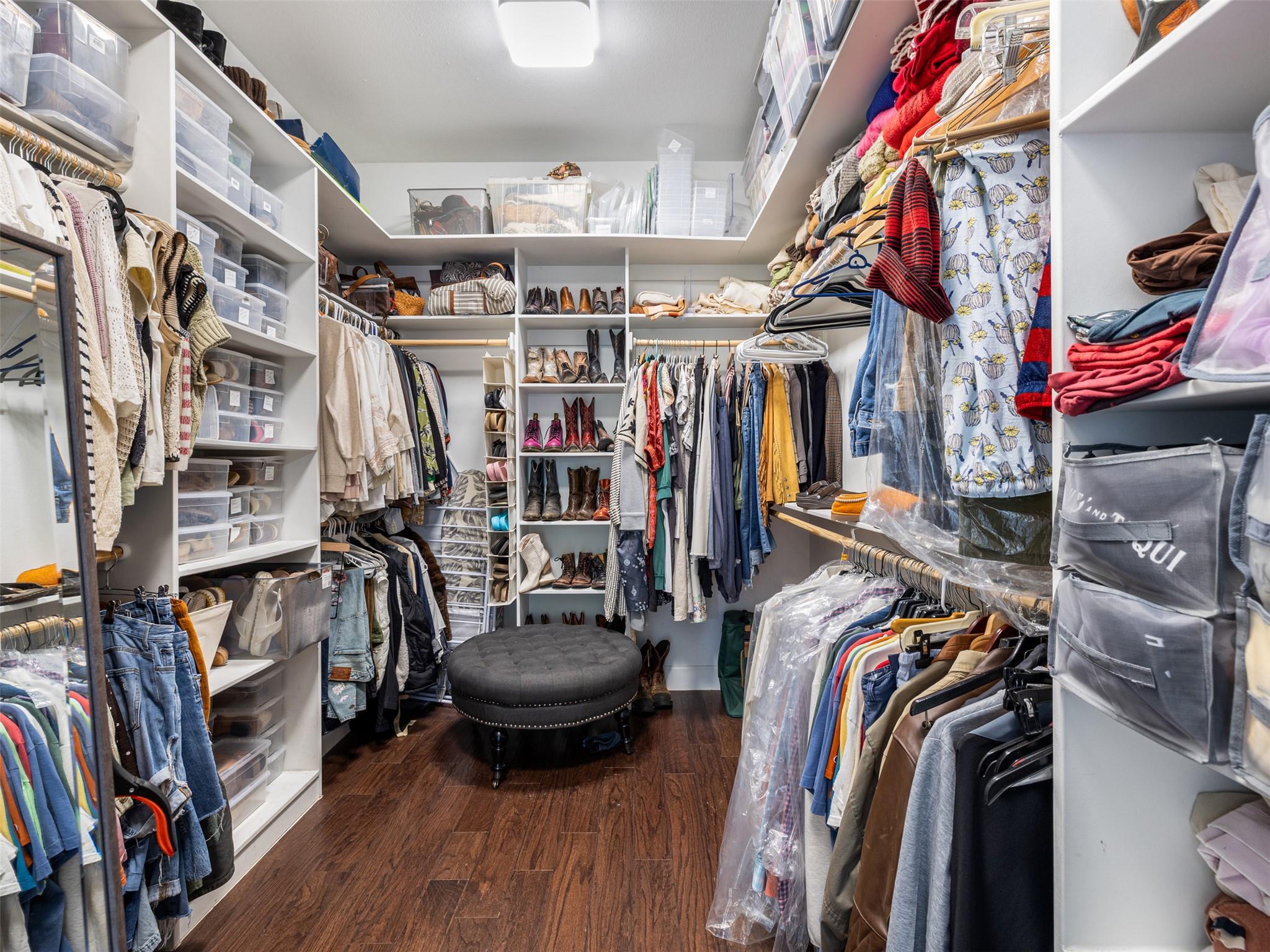 933 Beauchamp Rd, Dripping Springs, TX 78620