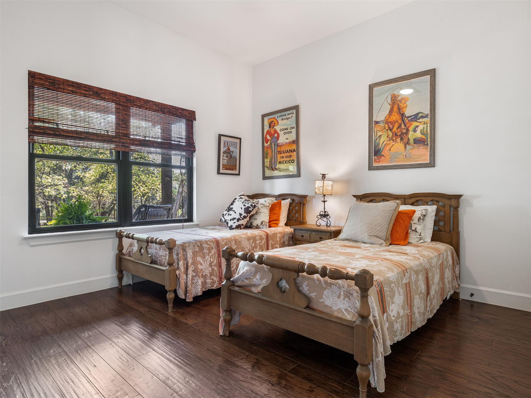 933 Beauchamp Rd, Dripping Springs, TX 78620