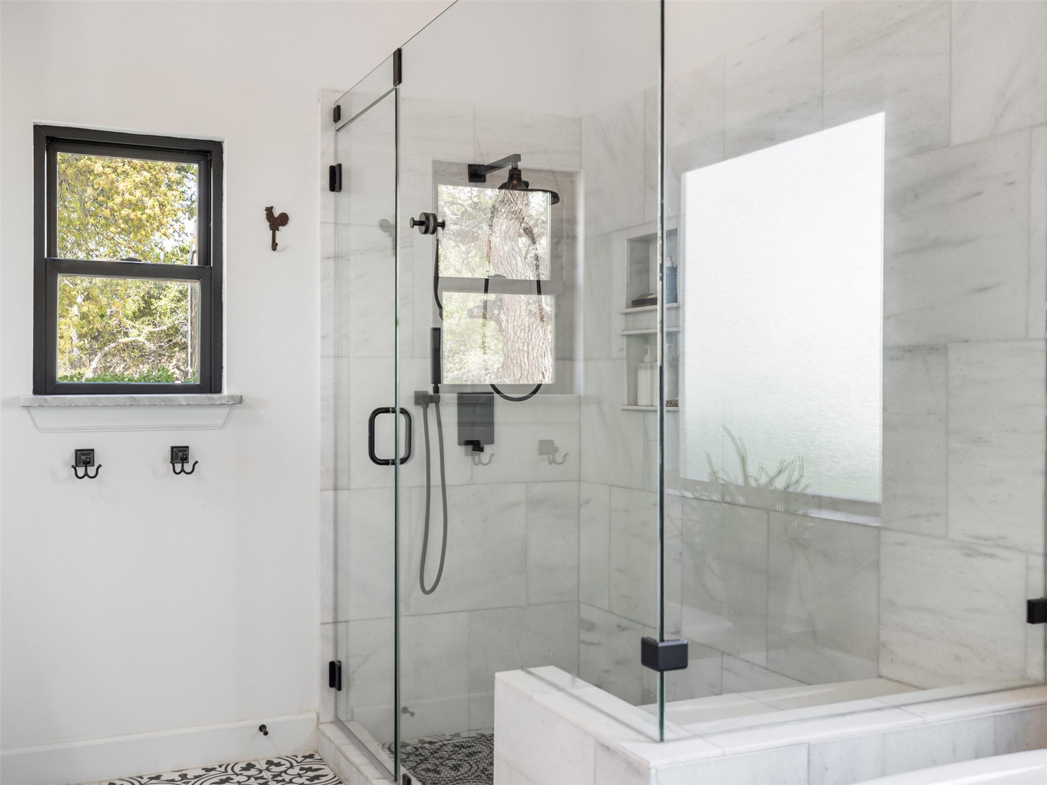 933 Beauchamp Rd, Dripping Springs, TX 78620