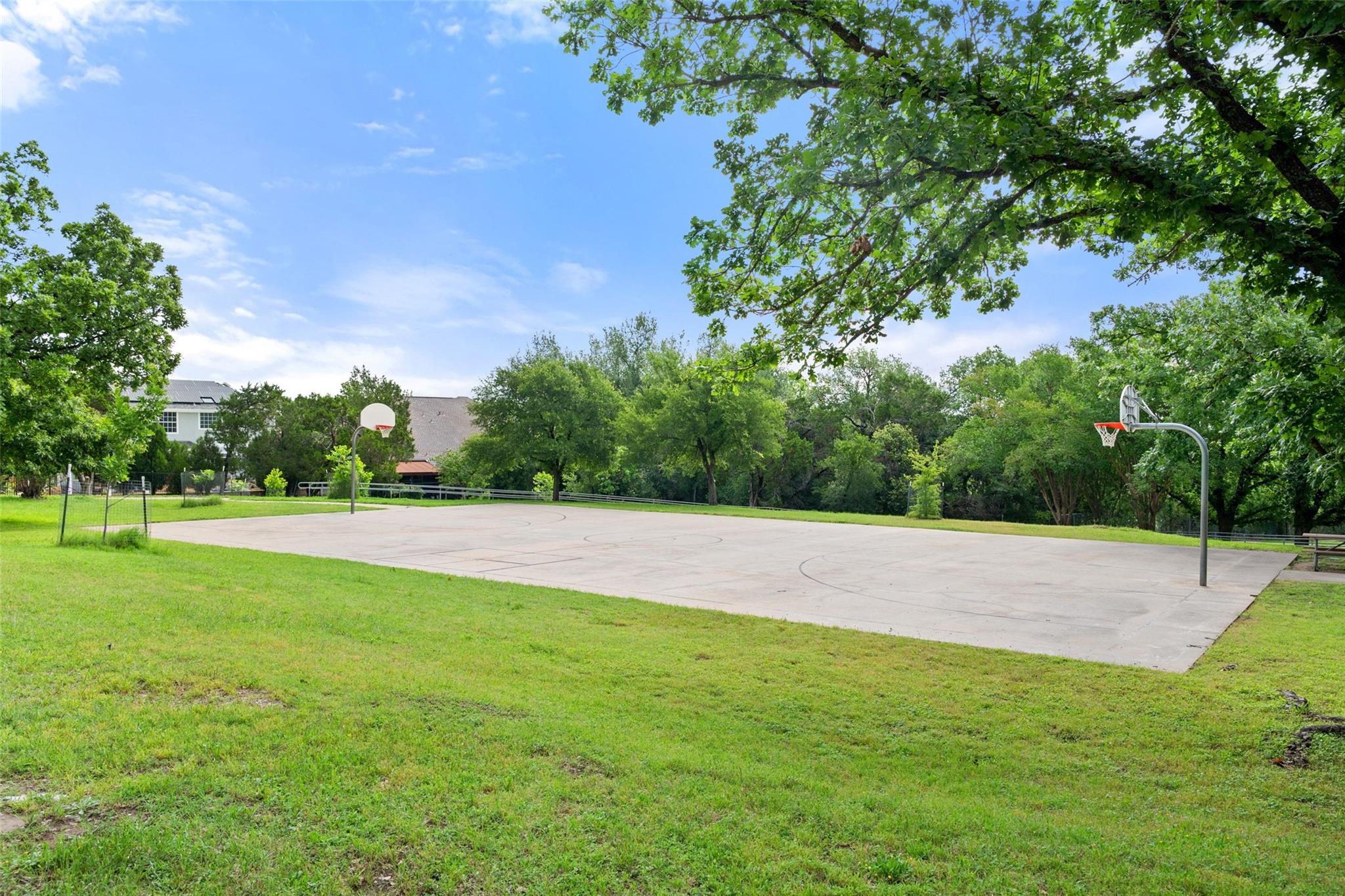 10100 Talleyran Dr, Austin, TX 78750