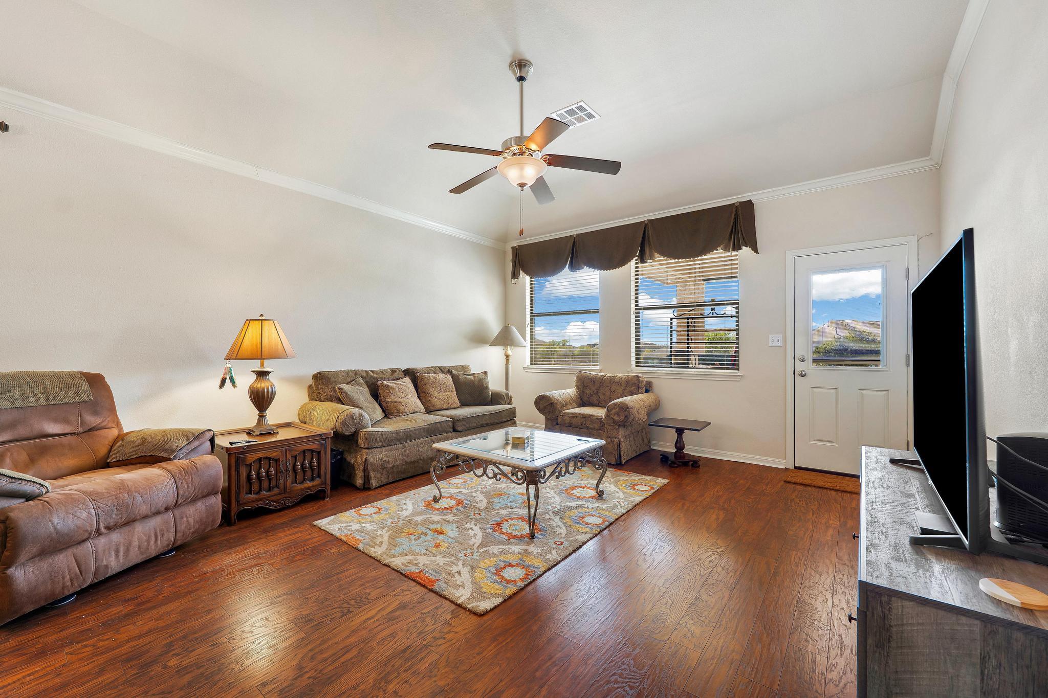 2716 Granite Hill Dr, Leander, TX 78641