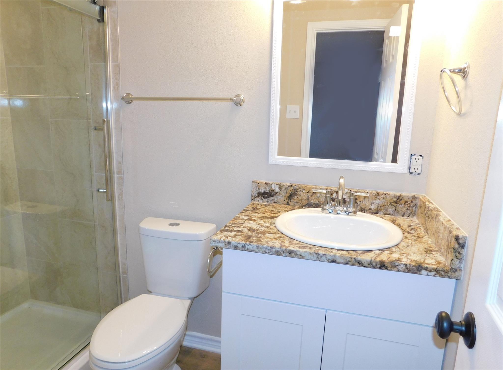 500 Wanta Hide A Way Dr, Spicewood, TX 78669