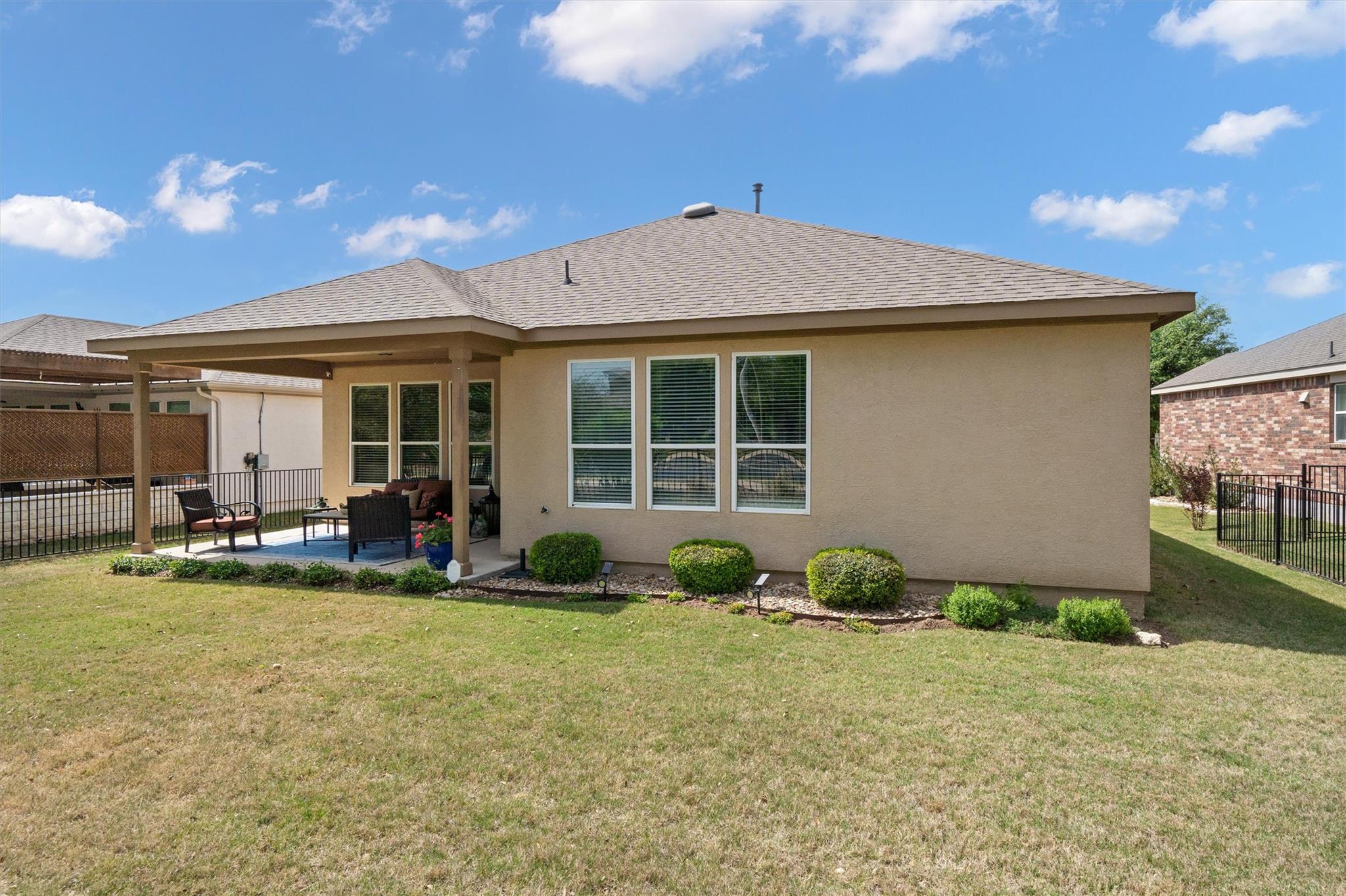 818 Haystack Creek Trl, Georgetown, TX 78633