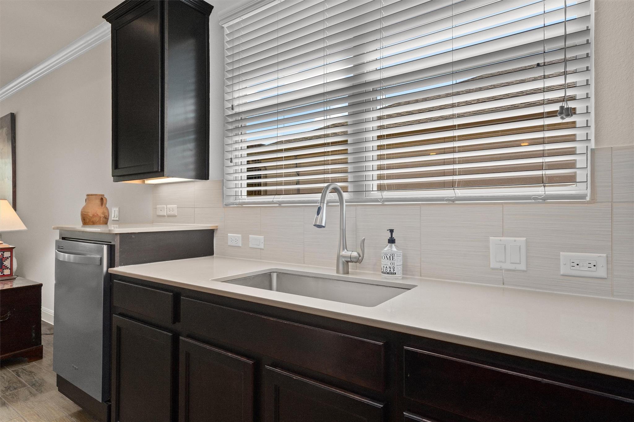 818 Haystack Creek Trl, Georgetown, TX 78633