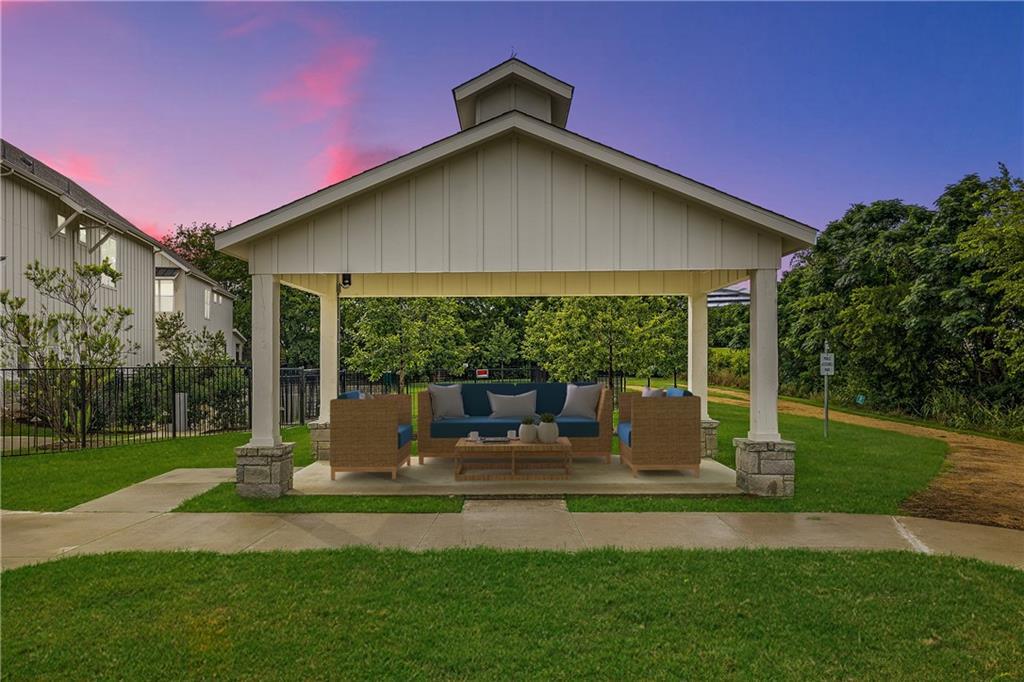 2624 Metcalfe Rd # 8, Austin, TX 78741