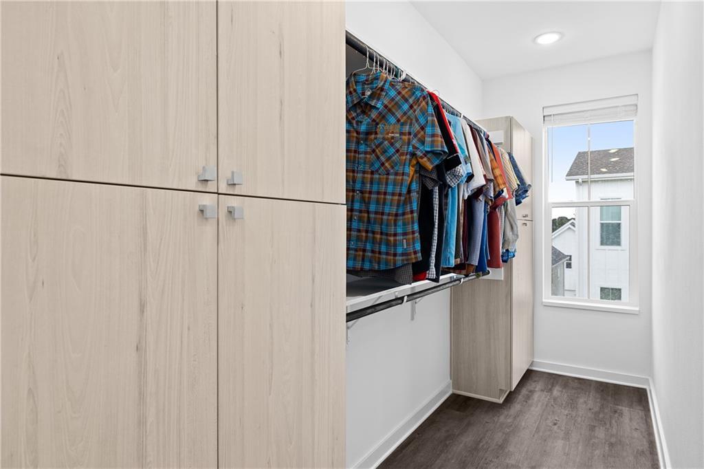 2624 Metcalfe Rd # 8, Austin, TX 78741