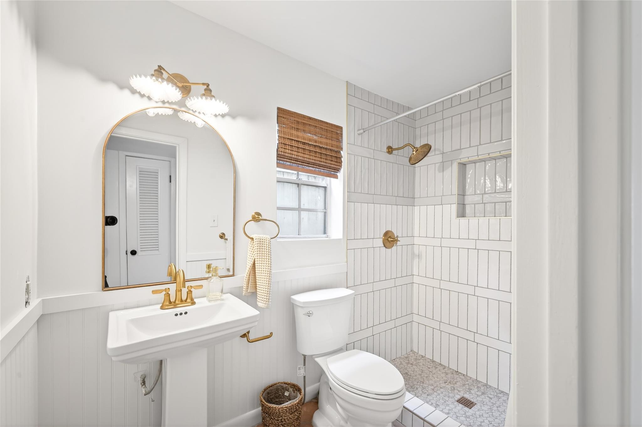 1700 HOUSTON St # 102, Austin, TX 78756