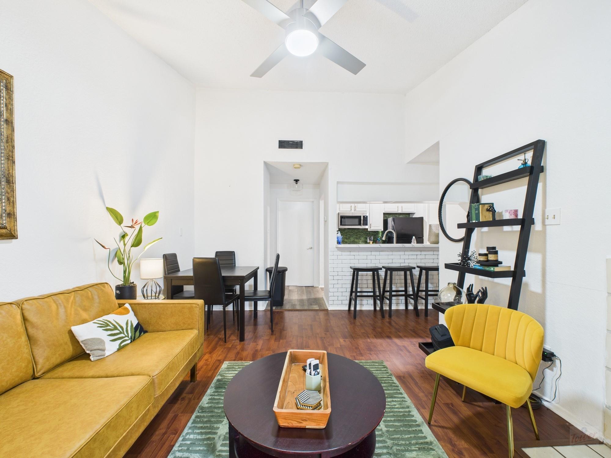 806 W 24th St # 300, Austin, TX 78705