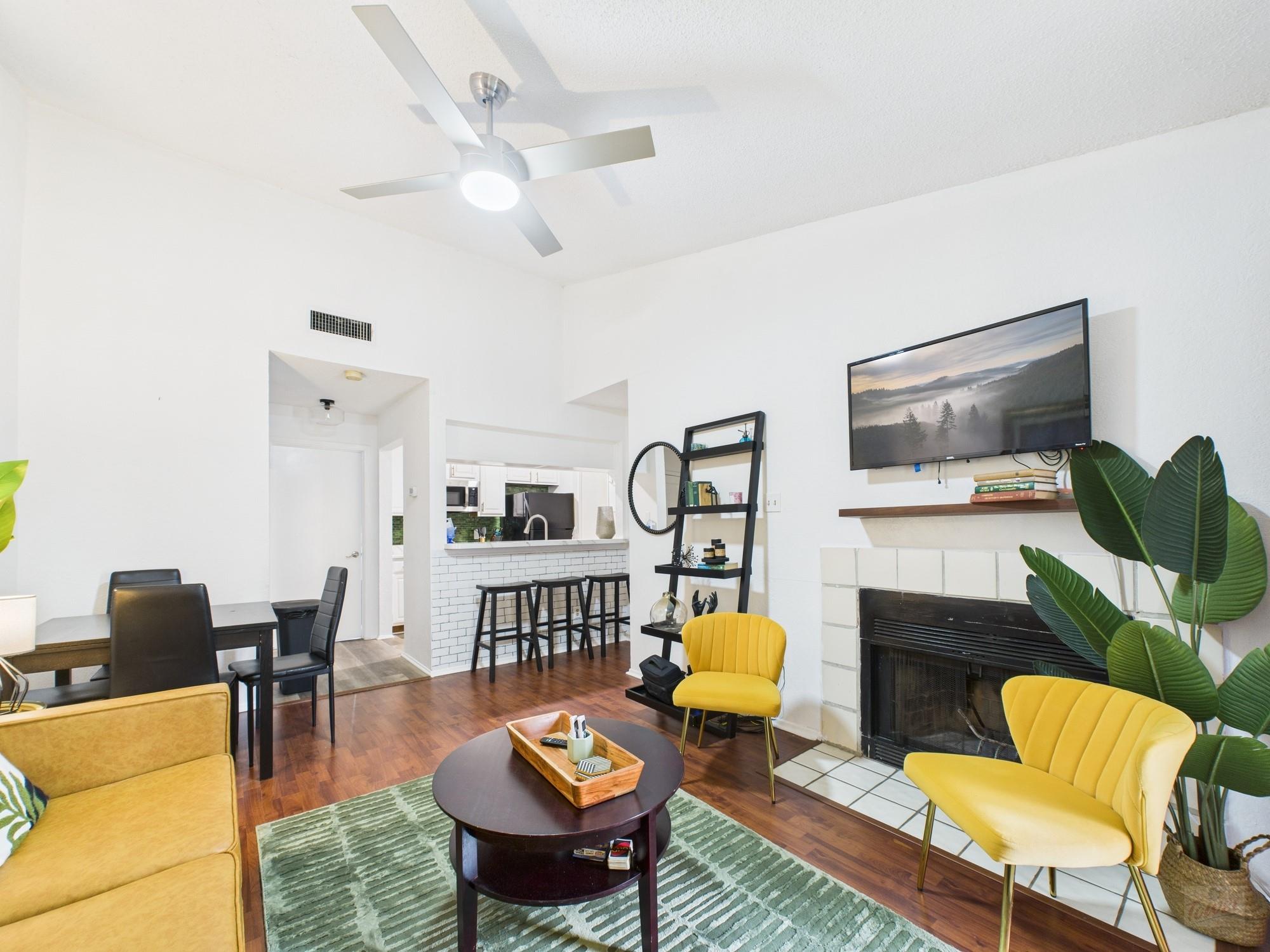 806 W 24th St # 300, Austin, TX 78705