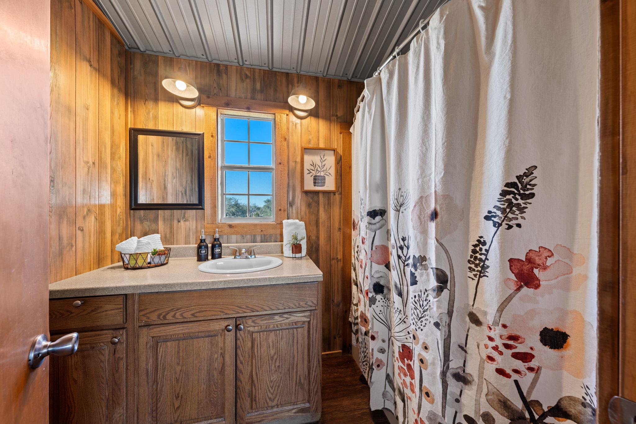 4772 County Road 340, Burnet, TX 76905