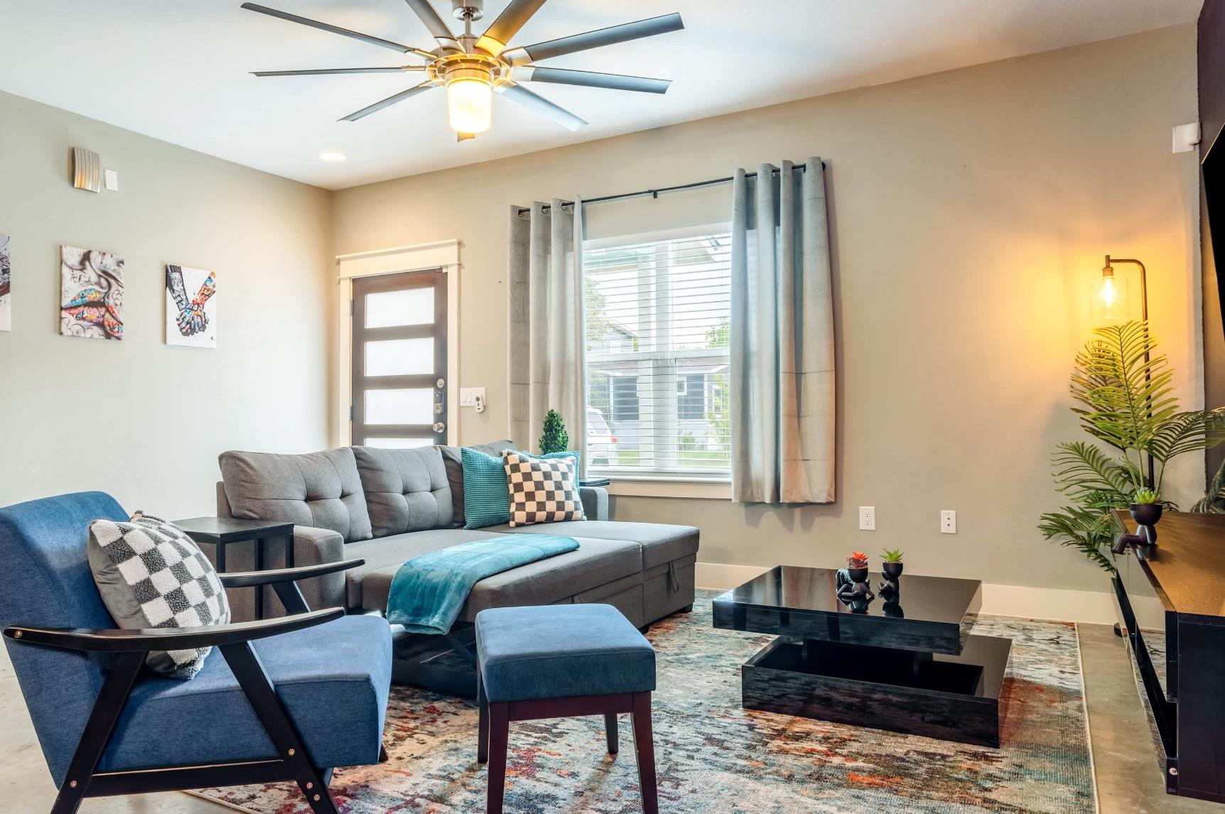 3000 Neal St, Austin, TX 78702