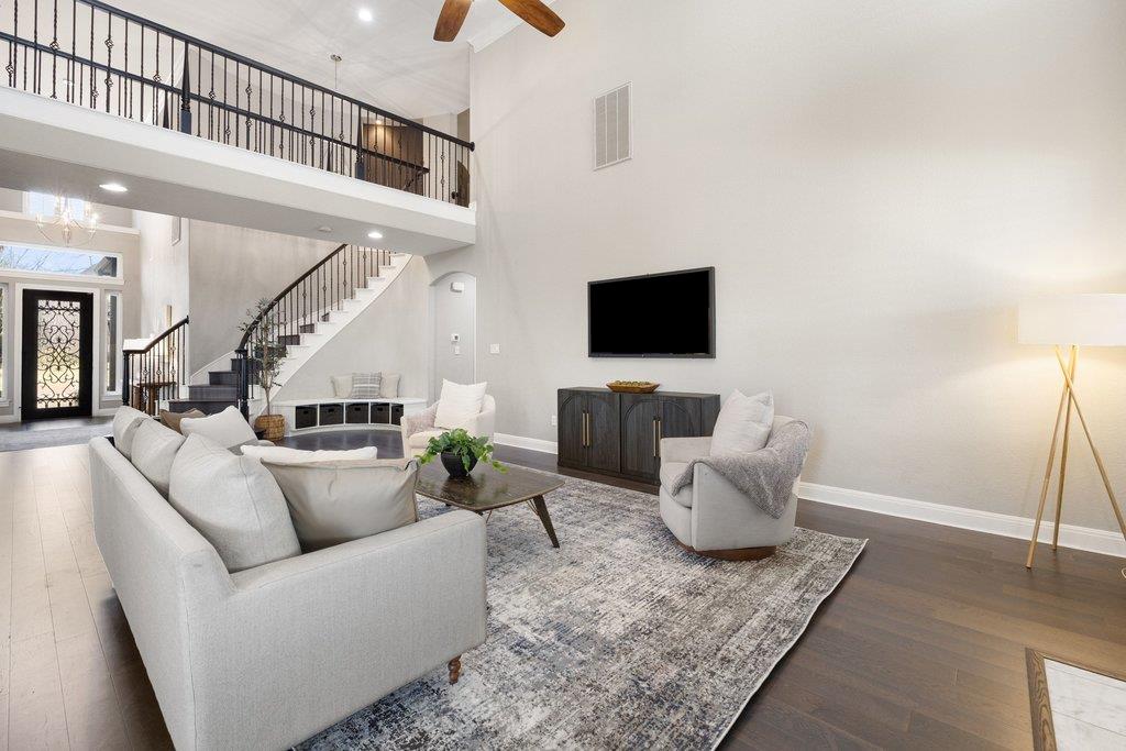 122 Lakota Pass, Austin, TX 78738