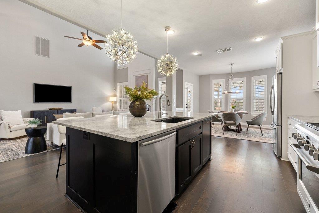 122 Lakota Pass, Austin, TX 78738