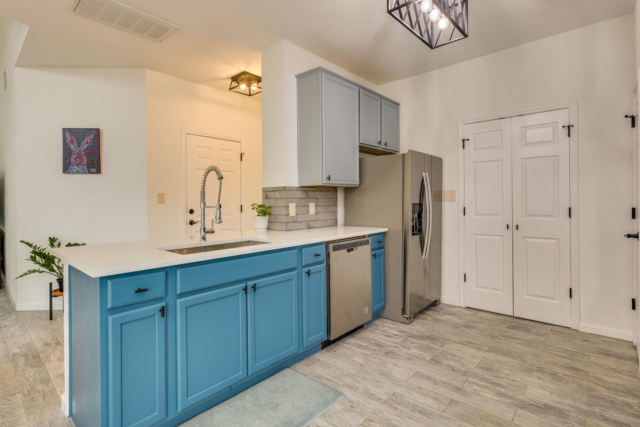 20900 Waterside Dr # 1, Lago Vista, TX 78645