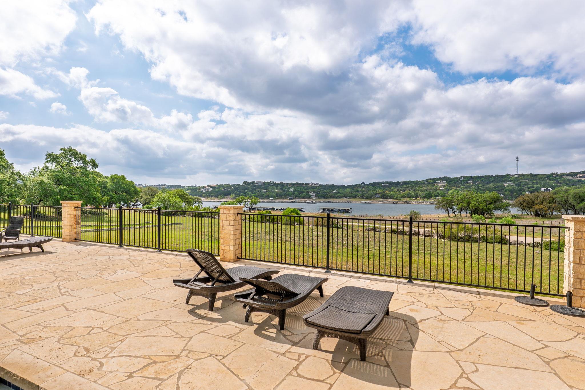 20900 Waterside Dr # 1, Lago Vista, TX 78645