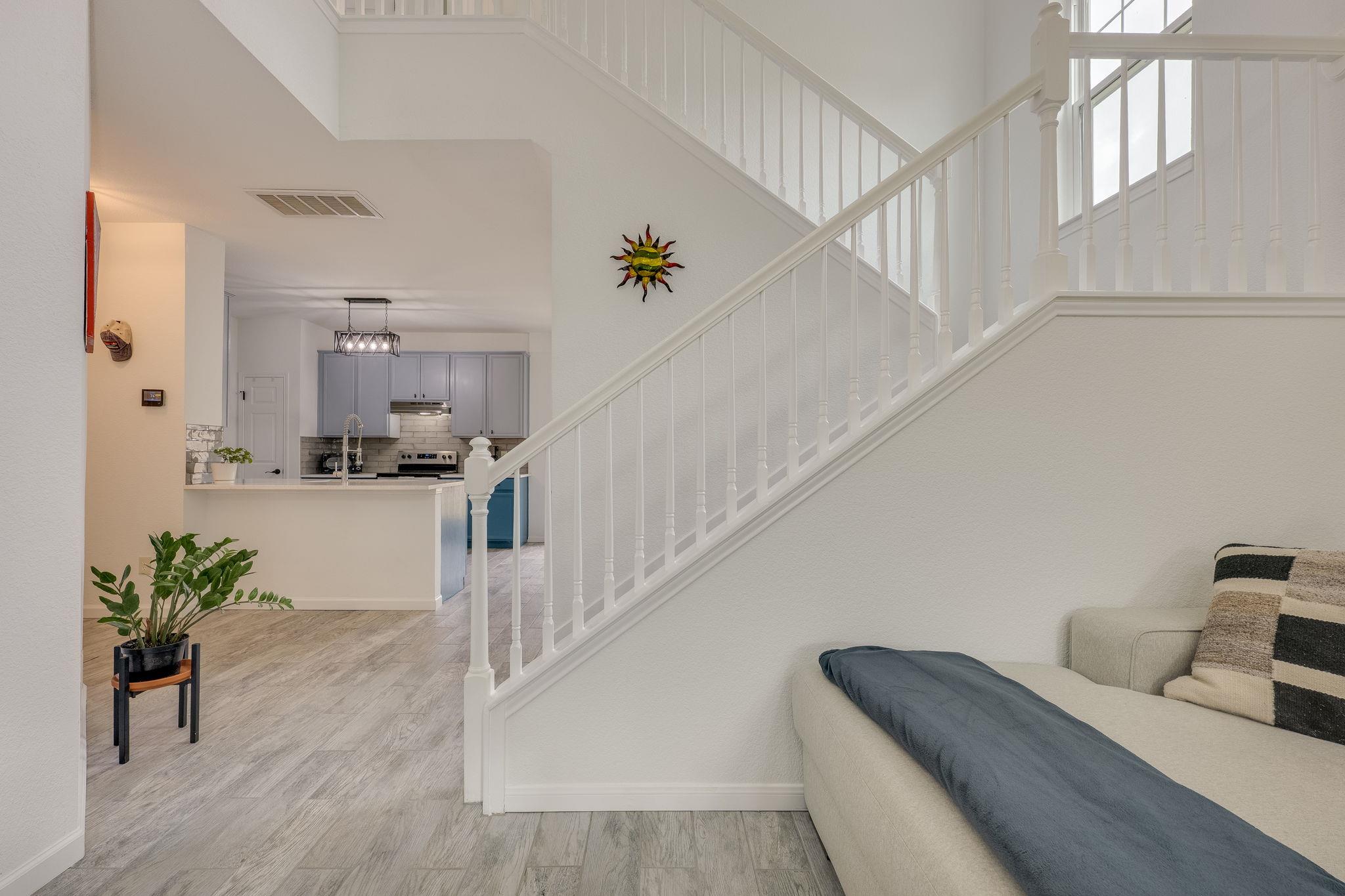 20900 Waterside Dr # 1, Lago Vista, TX 78645