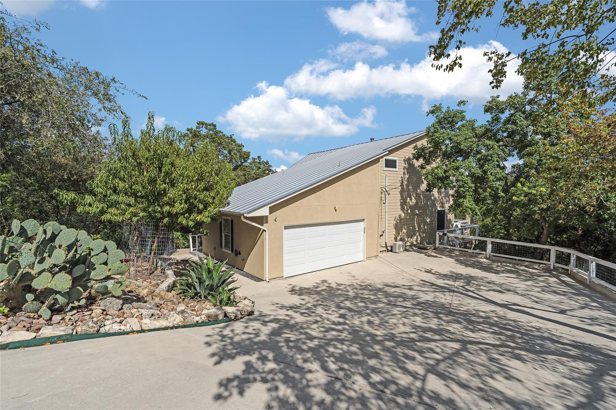 971 Barbara Dr, Canyon Lake, TX 78133