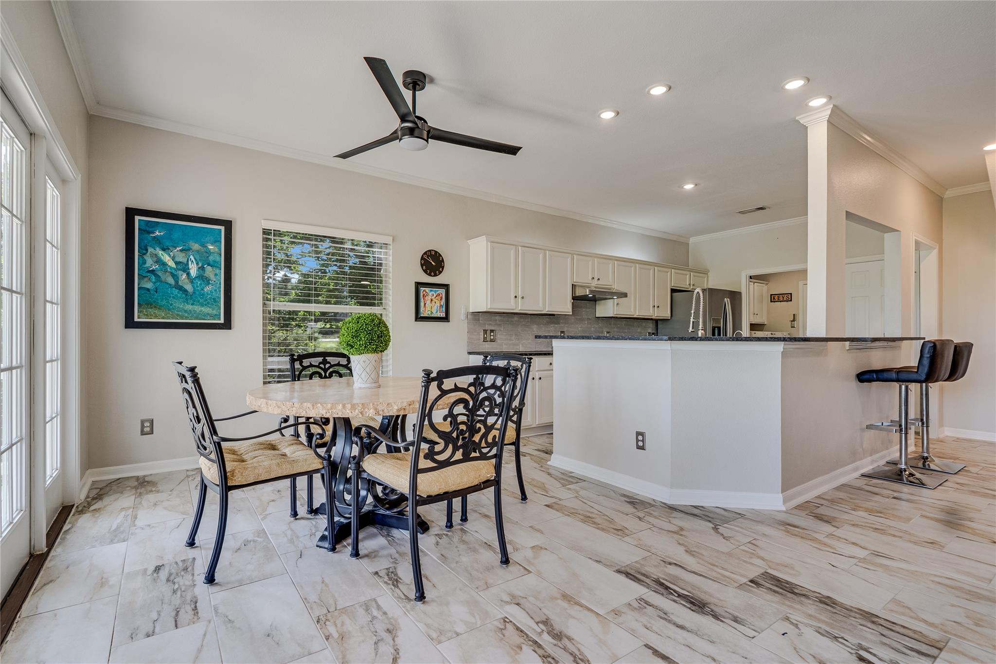 971 Barbara Dr, Canyon Lake, TX 78133