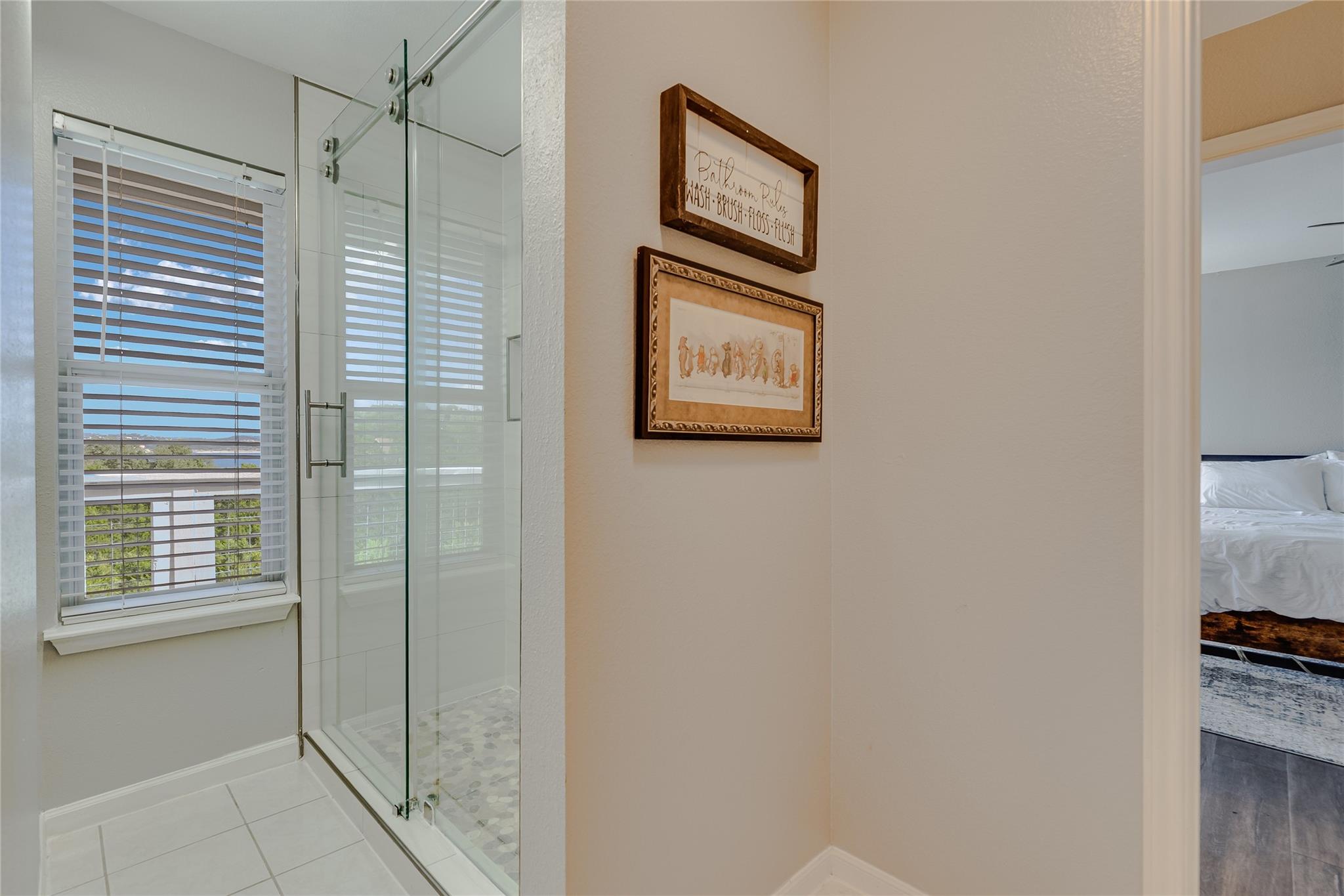 971 Barbara Dr, Canyon Lake, TX 78133